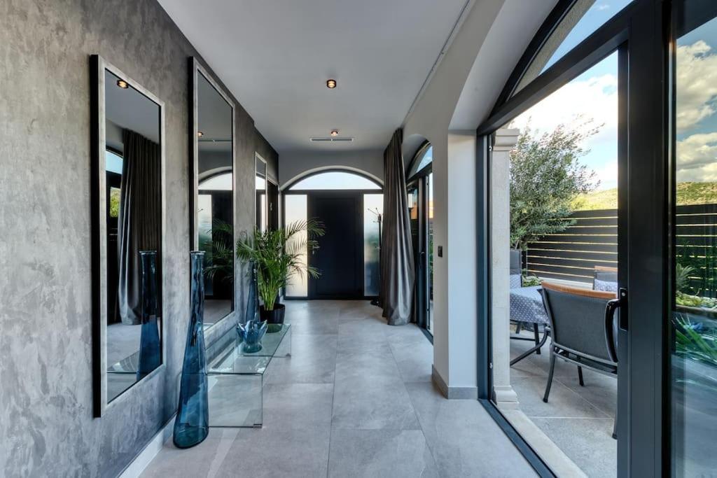 Apartment One B With Heated Private Pool 두브로브니크 외부 사진