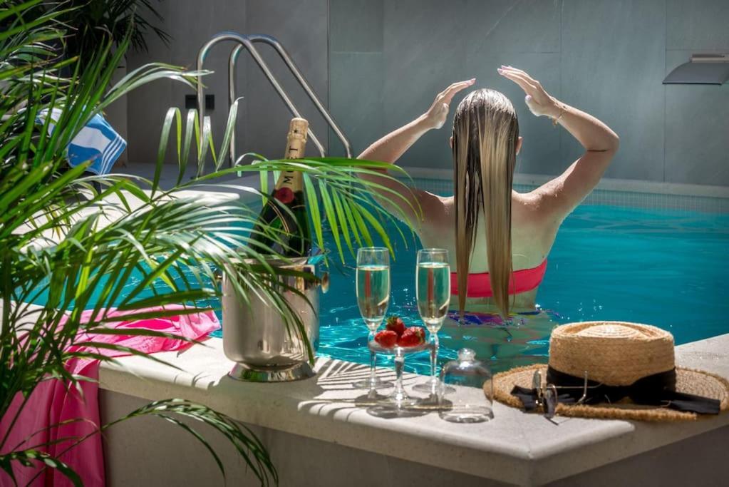 Apartment One B With Heated Private Pool 두브로브니크 외부 사진