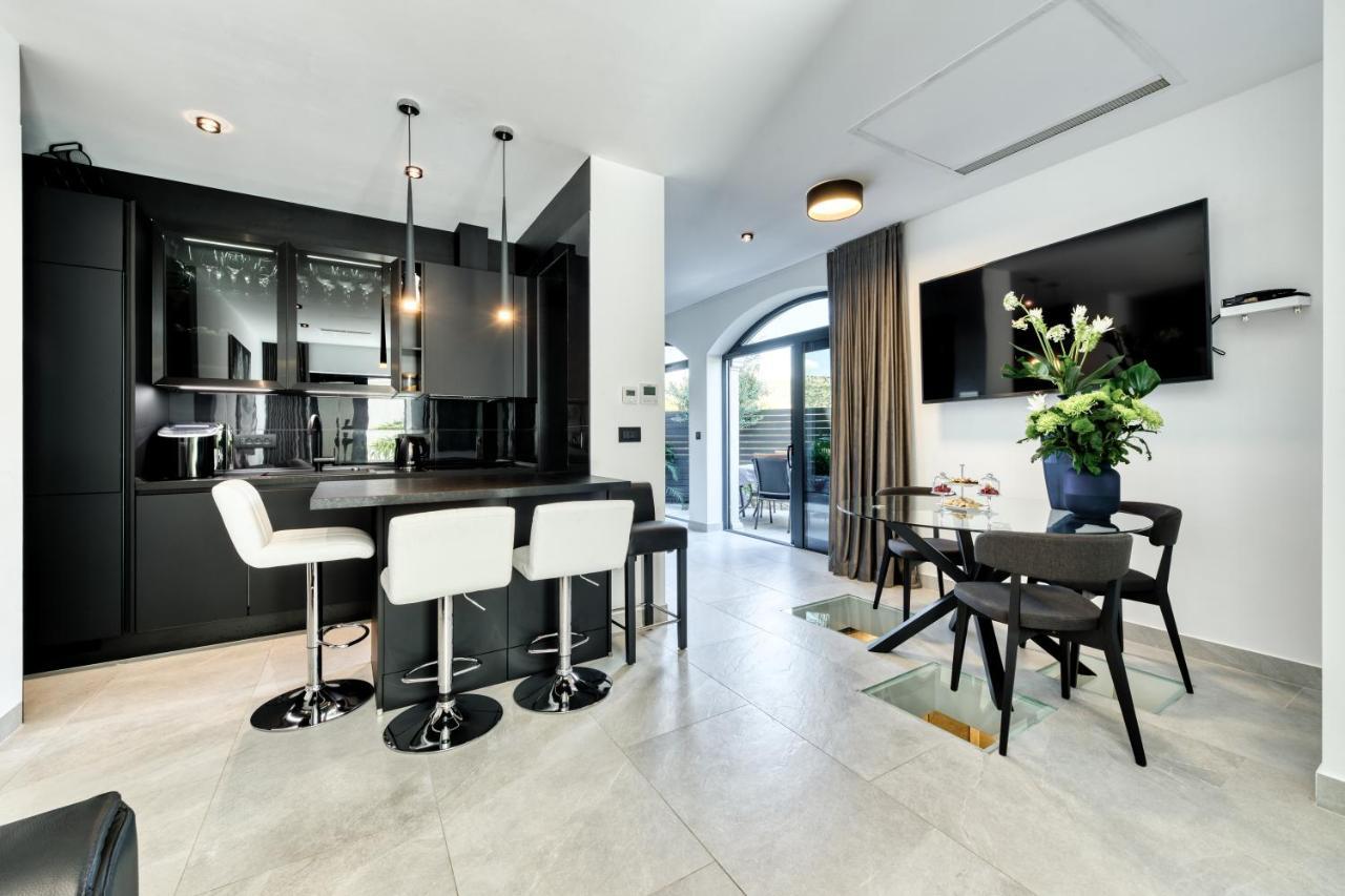Apartment One B With Heated Private Pool 두브로브니크 외부 사진