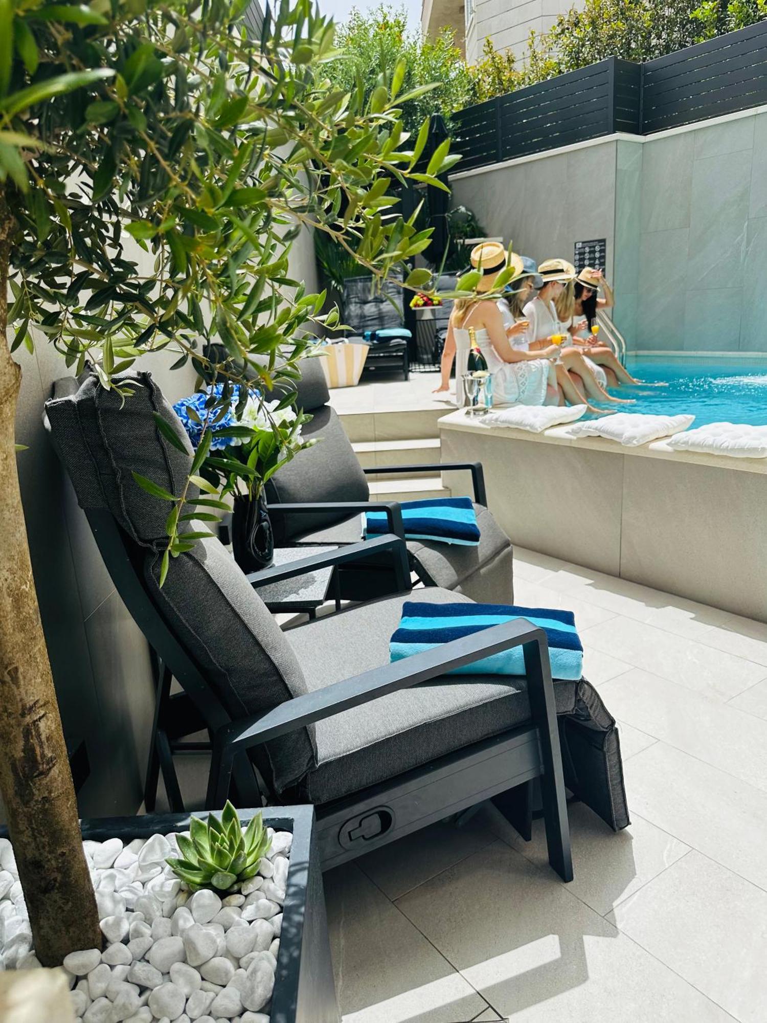 Apartment One B With Heated Private Pool 두브로브니크 외부 사진